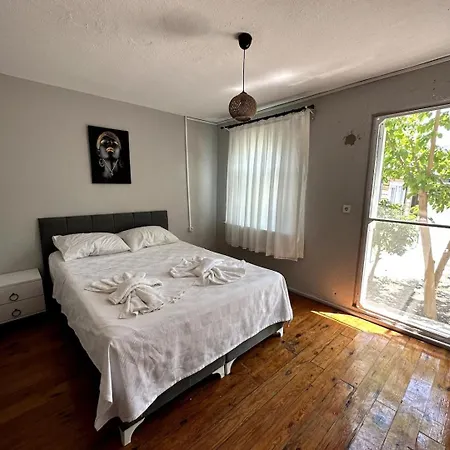 Castabus Homes Apartmán *